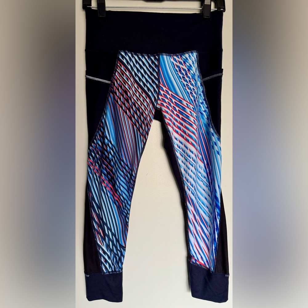 Athleta Women’s Mosaic Relay Capri 2.0 pant Size Small